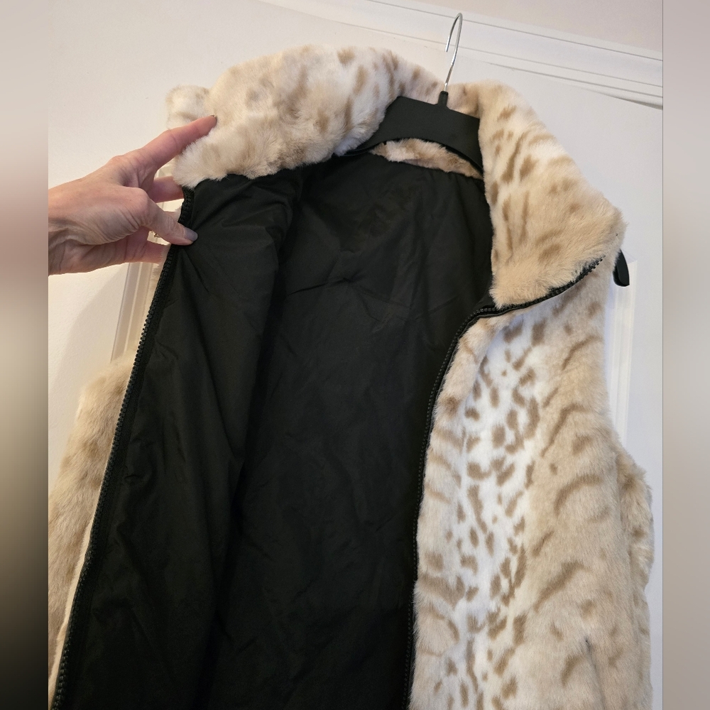 🐆 GIACCA GALLERY Reversible BROWN LYNX FAUX FUR Spotted Snow Leopard VEST - Picture 5 of 10